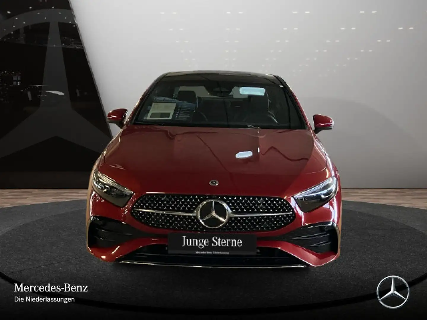 Mercedes-Benz A 200 Lim AMG+PANO+360°+AHK+MULTIBEAM+HUD+TOTW+7G Rouge - 2