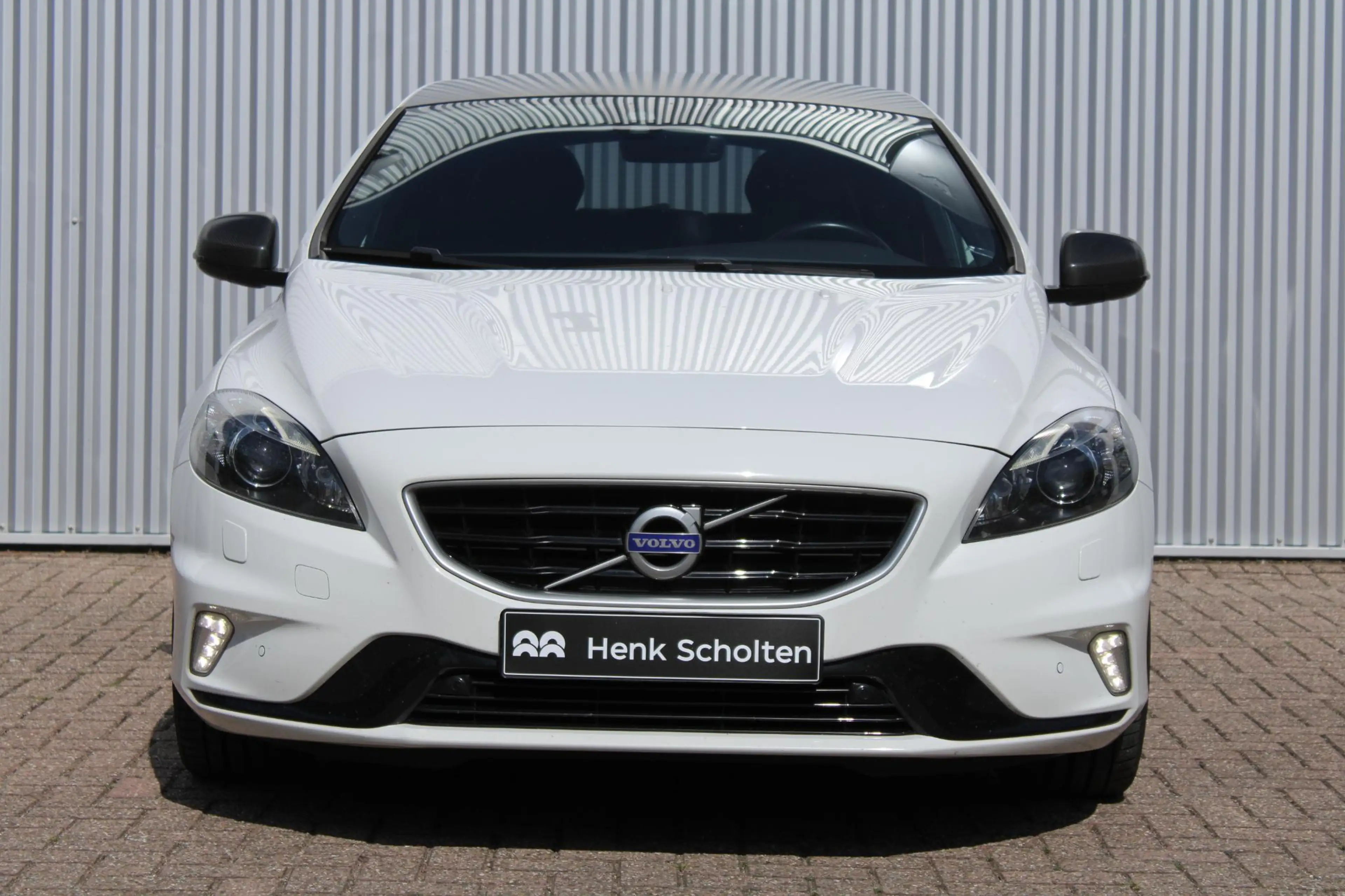 Volvo V40 2.0 T5 Carbon Edition | Active Bi-Xenon koplampen — photo 3