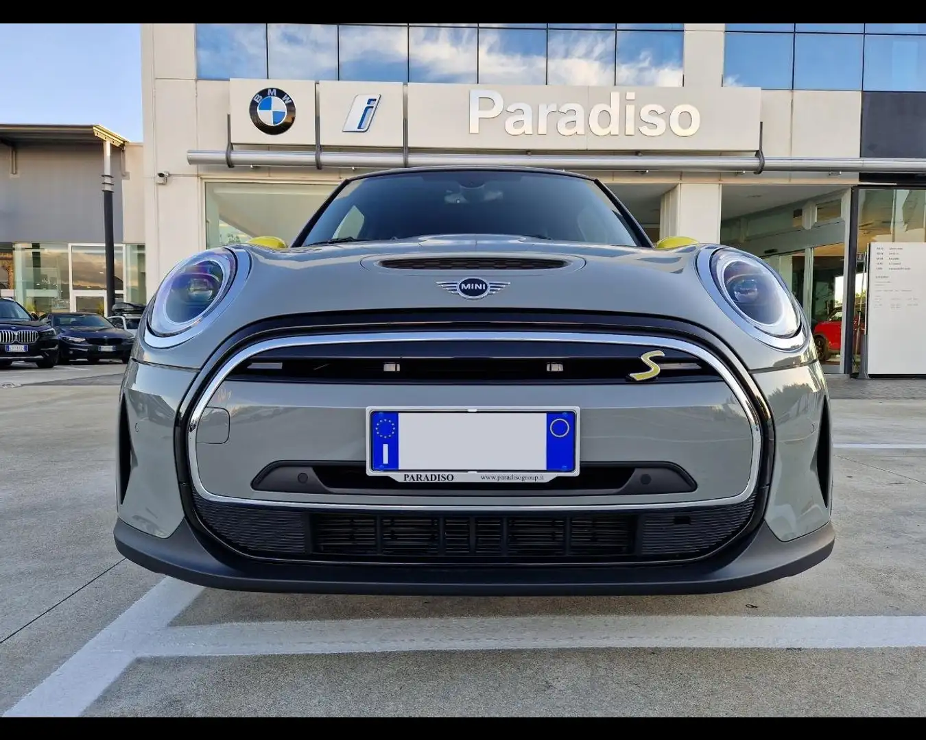MINI Cooper S COOPER Cooper SE White - 2