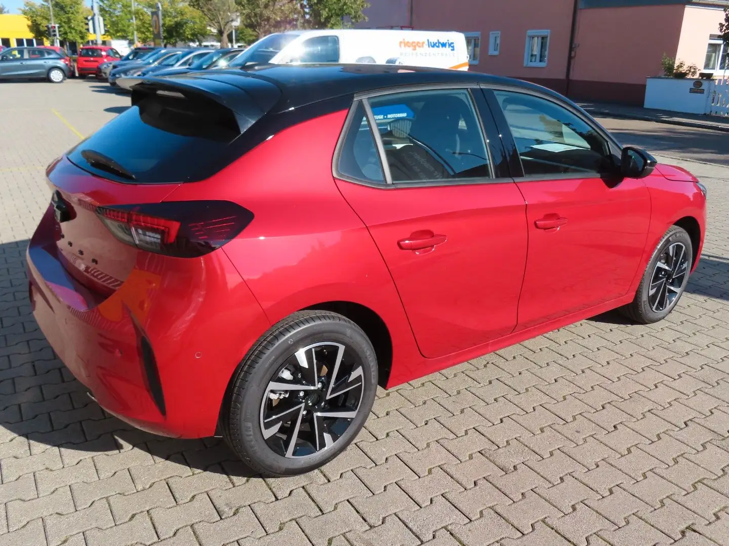 Opel Corsa GS-line Automatik Rouge - 2