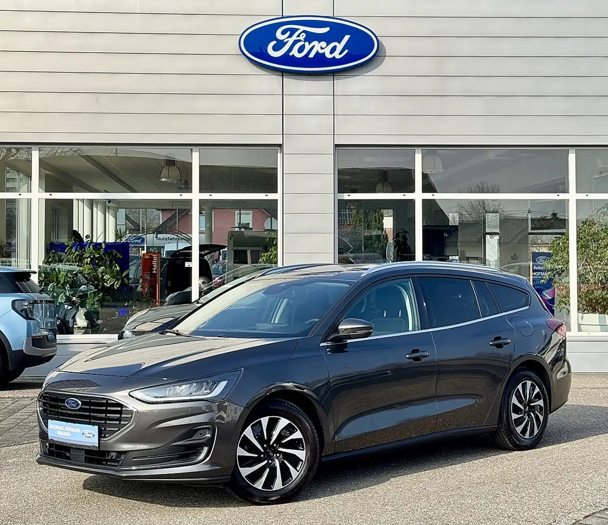 Ford Focus Turnier Titanium - Winterpaket Grau - 1