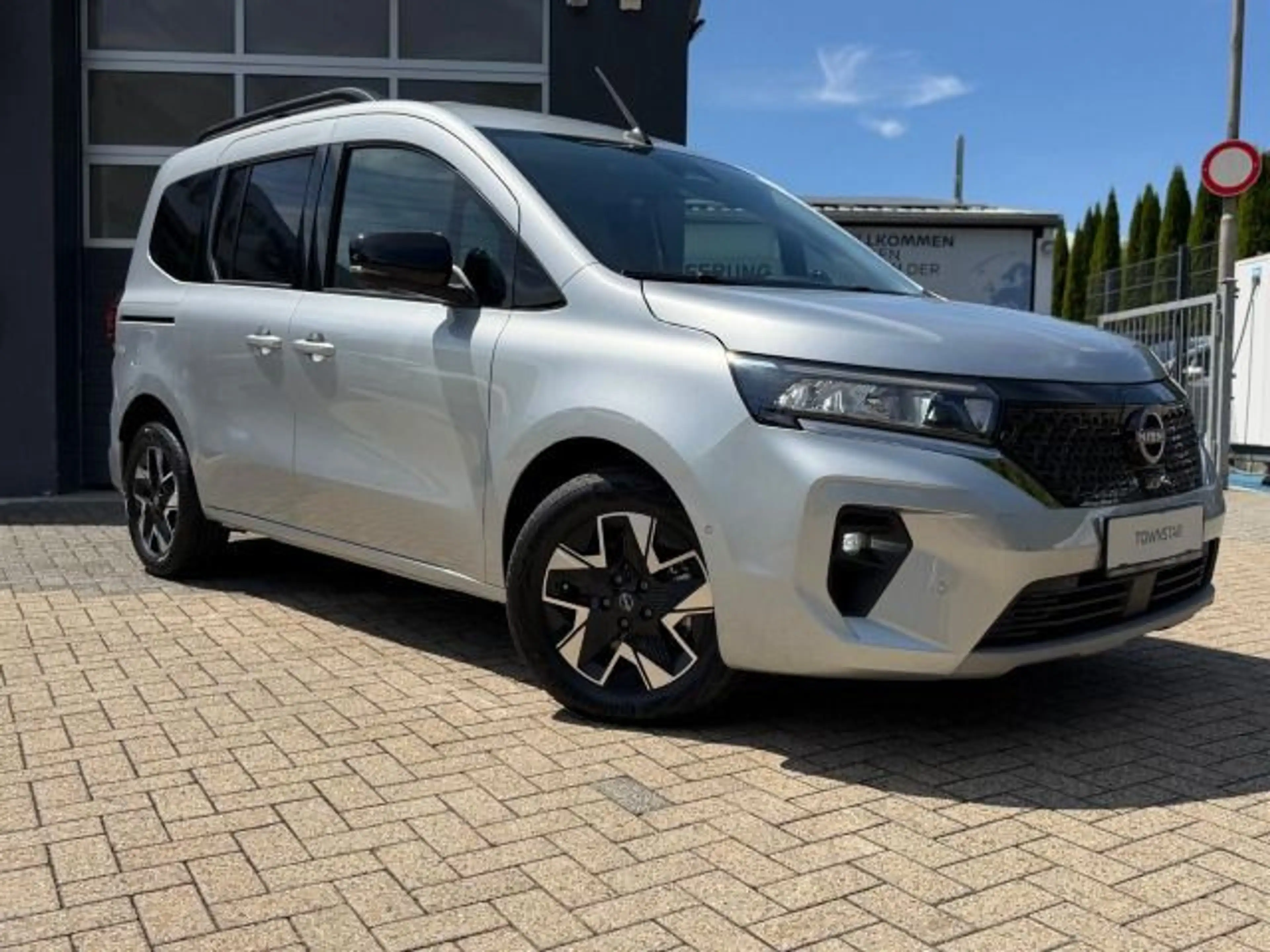 Nissan Townstar Kombi EV 122PS L1 Tekna WP — photo 2