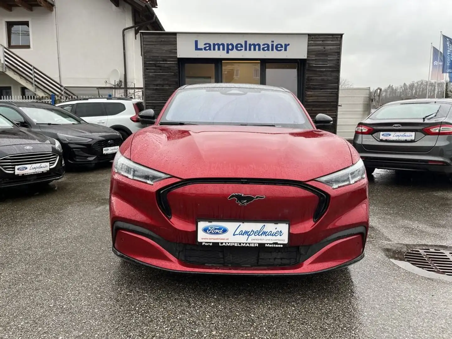 Ford Mustang Mach-E 88kWh AWD Elektro Extended Range Rot - 2