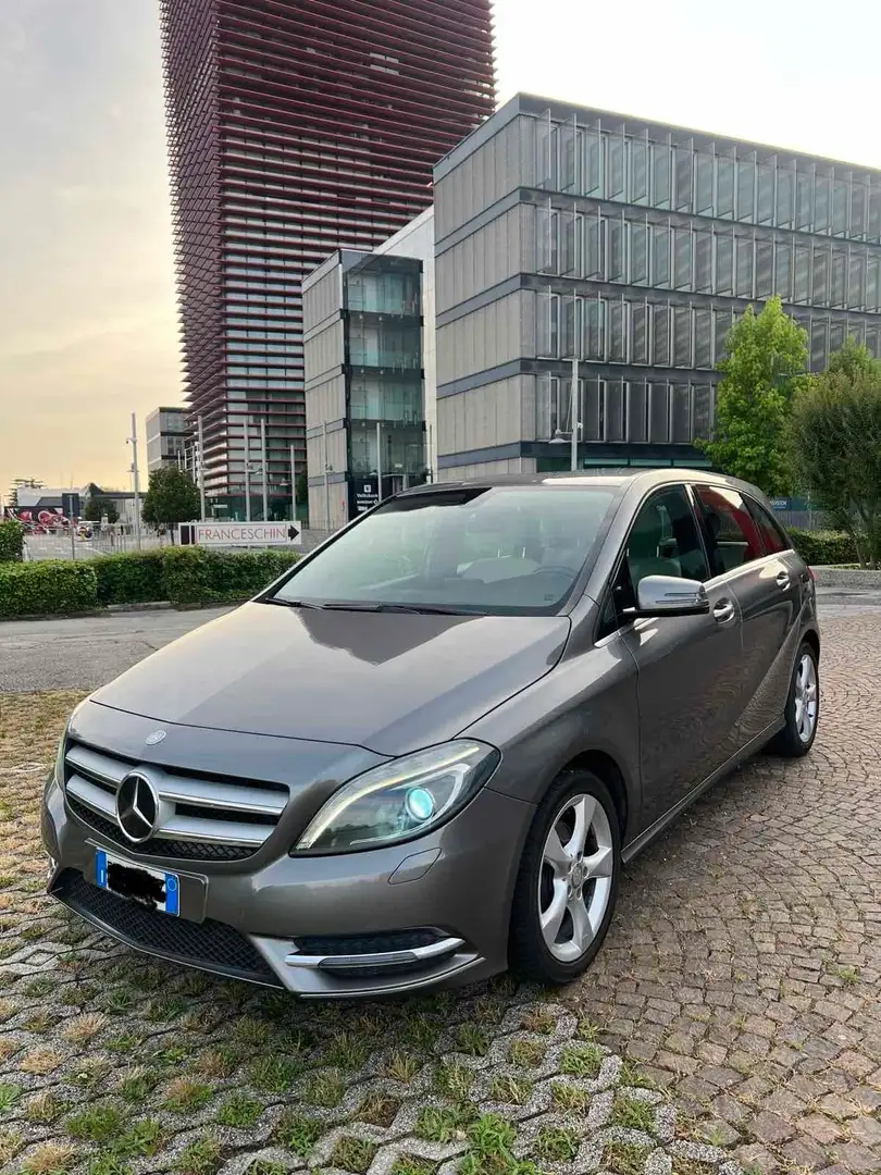 Mercedes-Benz B 200 CDI (BlueEFFICIENCY) - 1
