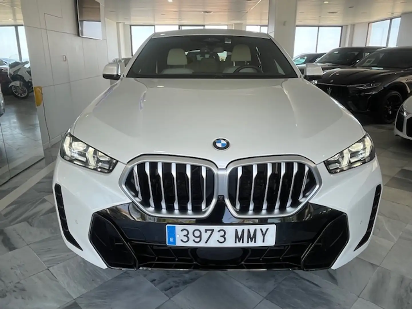 BMW X6 xDrive 40dA M Sport Pro Blanc - 2