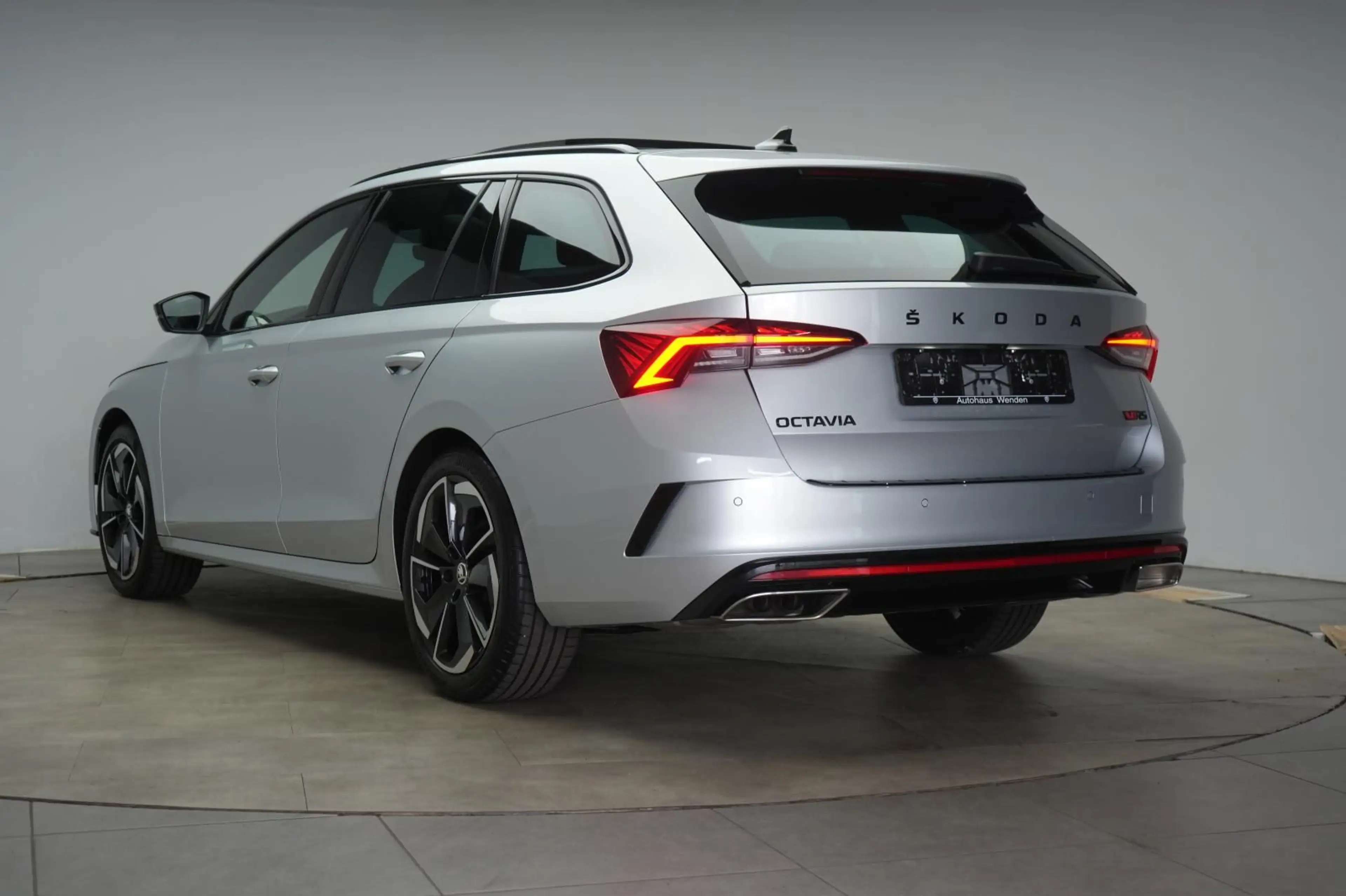 Skoda Octavia 2.0 TDI DSG RS ACC/Pano/Kamera/HUD/Virtu — photo 4