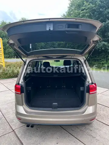 Volkswagen Touran view 7