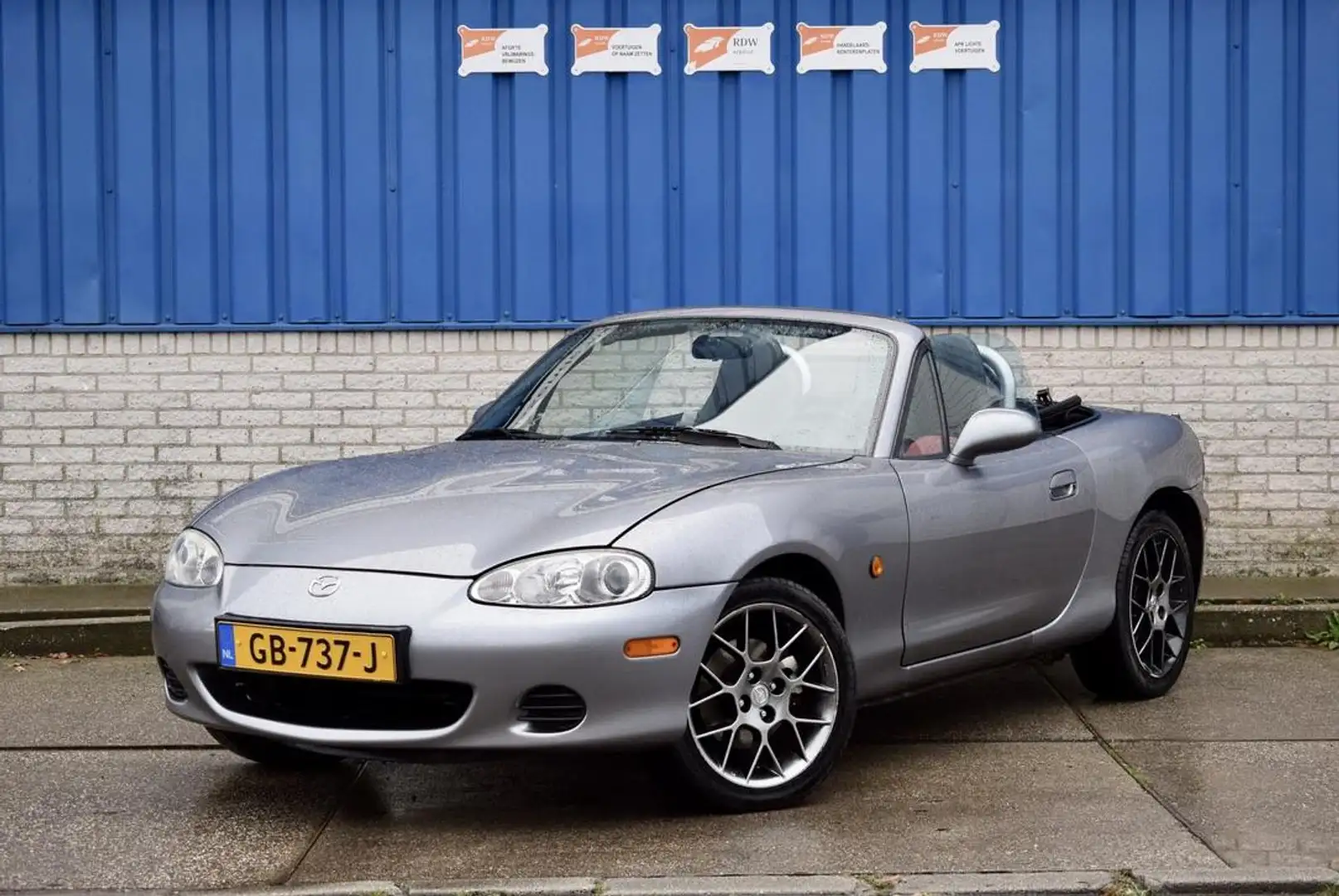 Mazda MX-5 1.6i Exclusive Grijs - 1