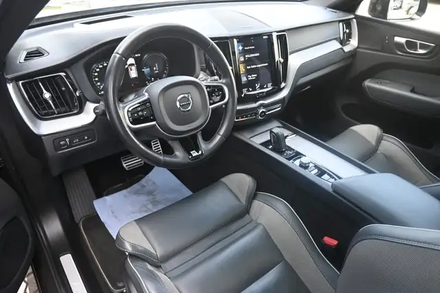 Volvo XC60 view 12