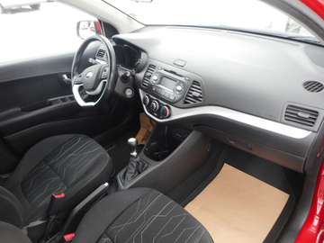 Bild 13 Kia Picanto 5-Türer 1.0 Dream Team Edition