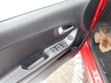 Bild 8 Kia Picanto 5-Türer 1.0 Dream Team Edition