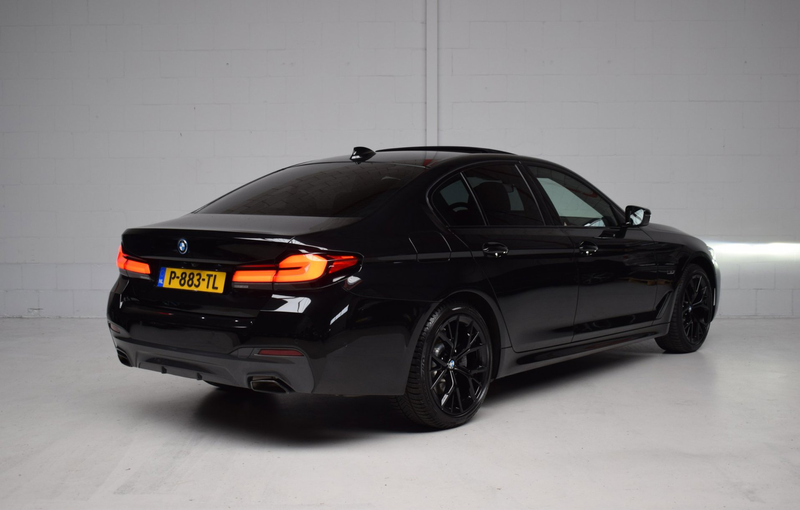 BMW 530 5-serie 530e M-SPORT ORG.NED / SCHUIFDAK / CAMERA — photo 2