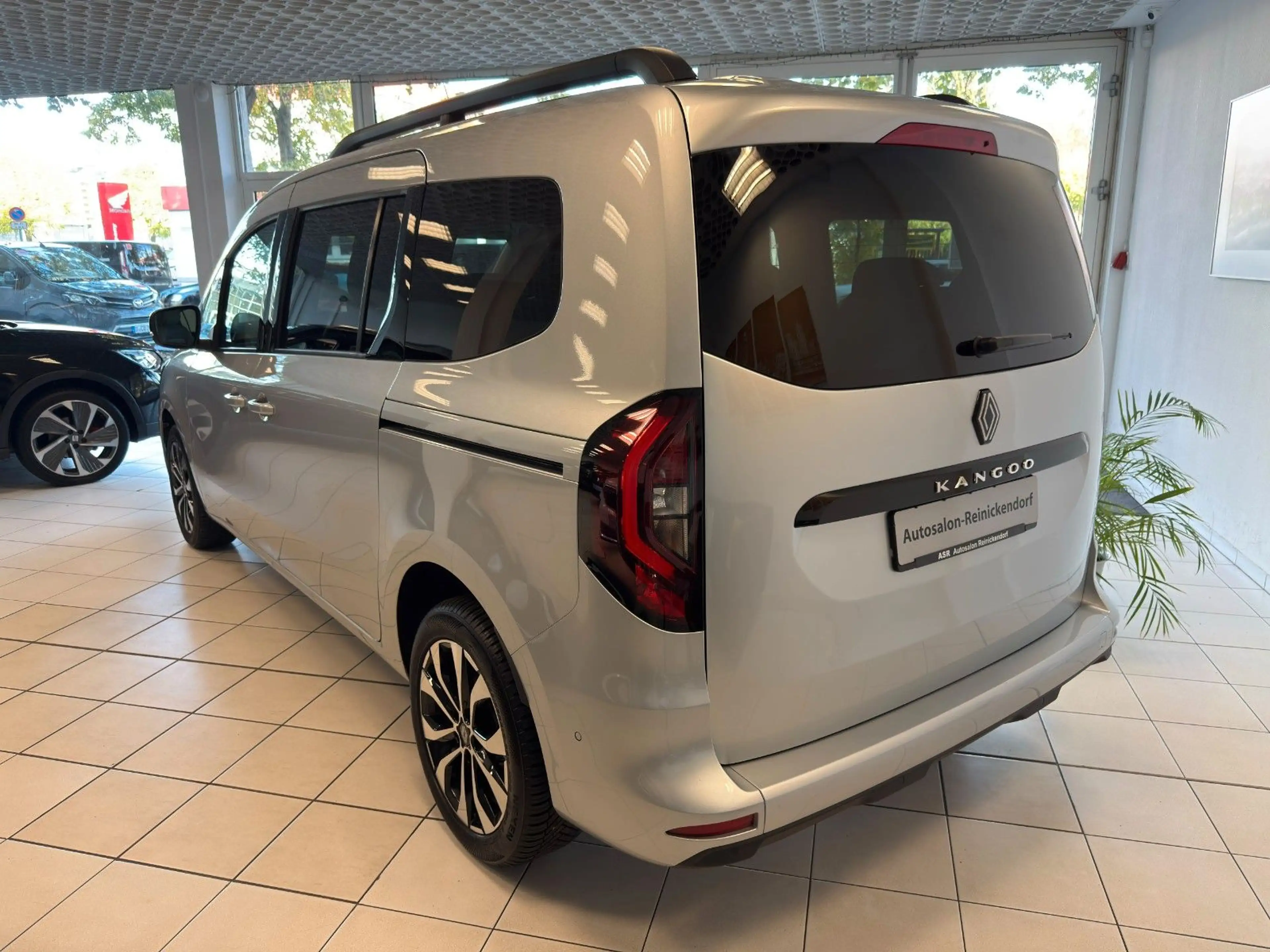 Renault Kangoo Grand Kangoo III Techno*7Sitzer*Navi*Kam* — photo 2
