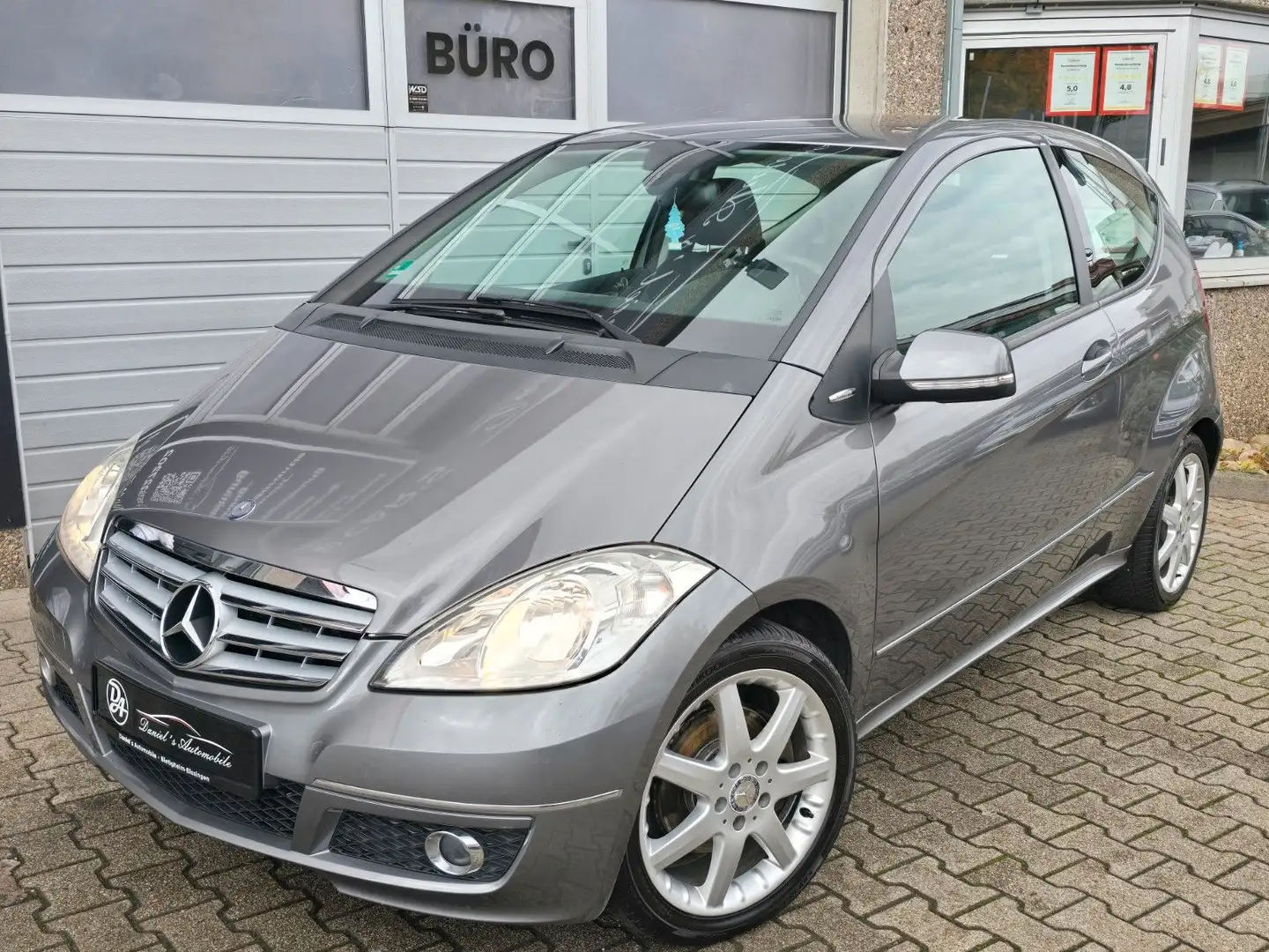 Mercedes-Benz A 200 TURBO/AUTOMATIK/AHK/NAVI Umbau Grau - 2