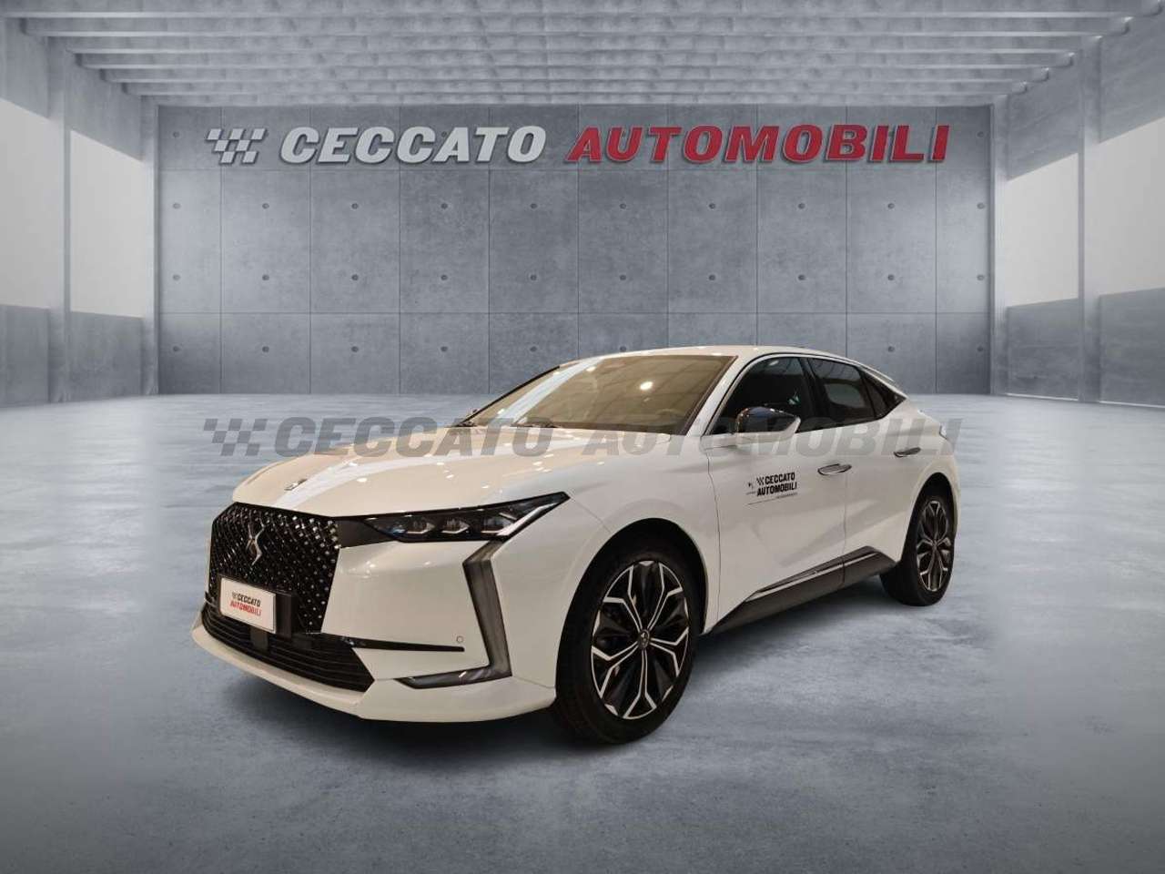 DS Automobiles DS 4 DS4 1.5 bluehdi Etoile Alcantara 130cv auto