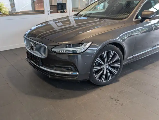 Volvo V90 view 10