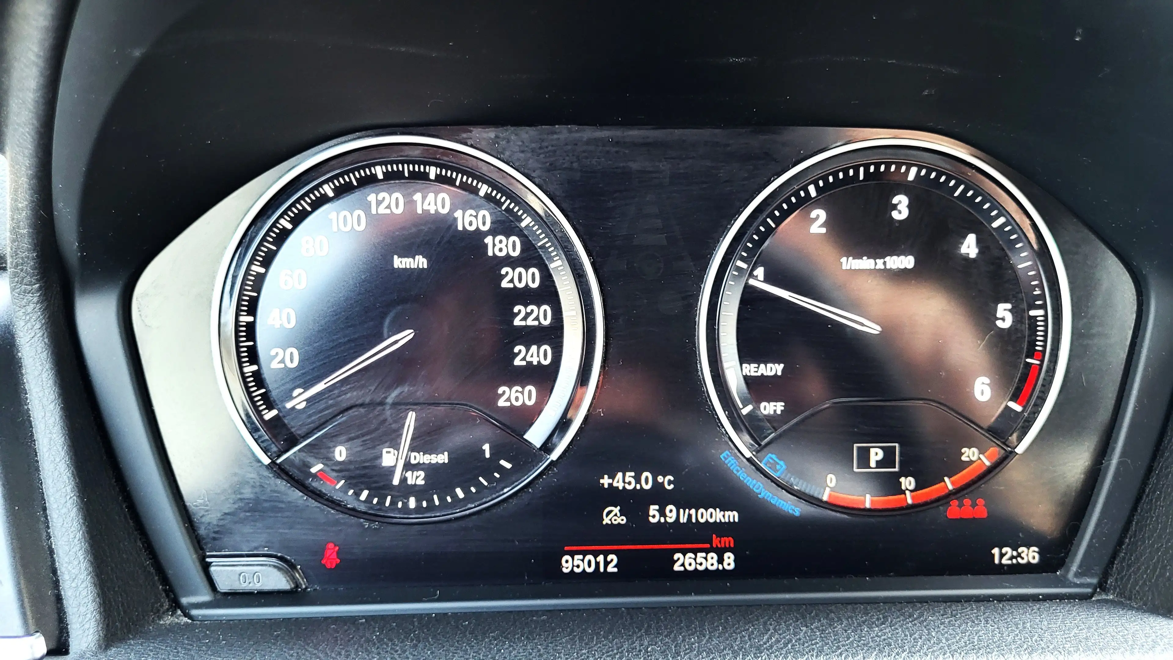 BMW 216 216d Active Tourer — photo 9