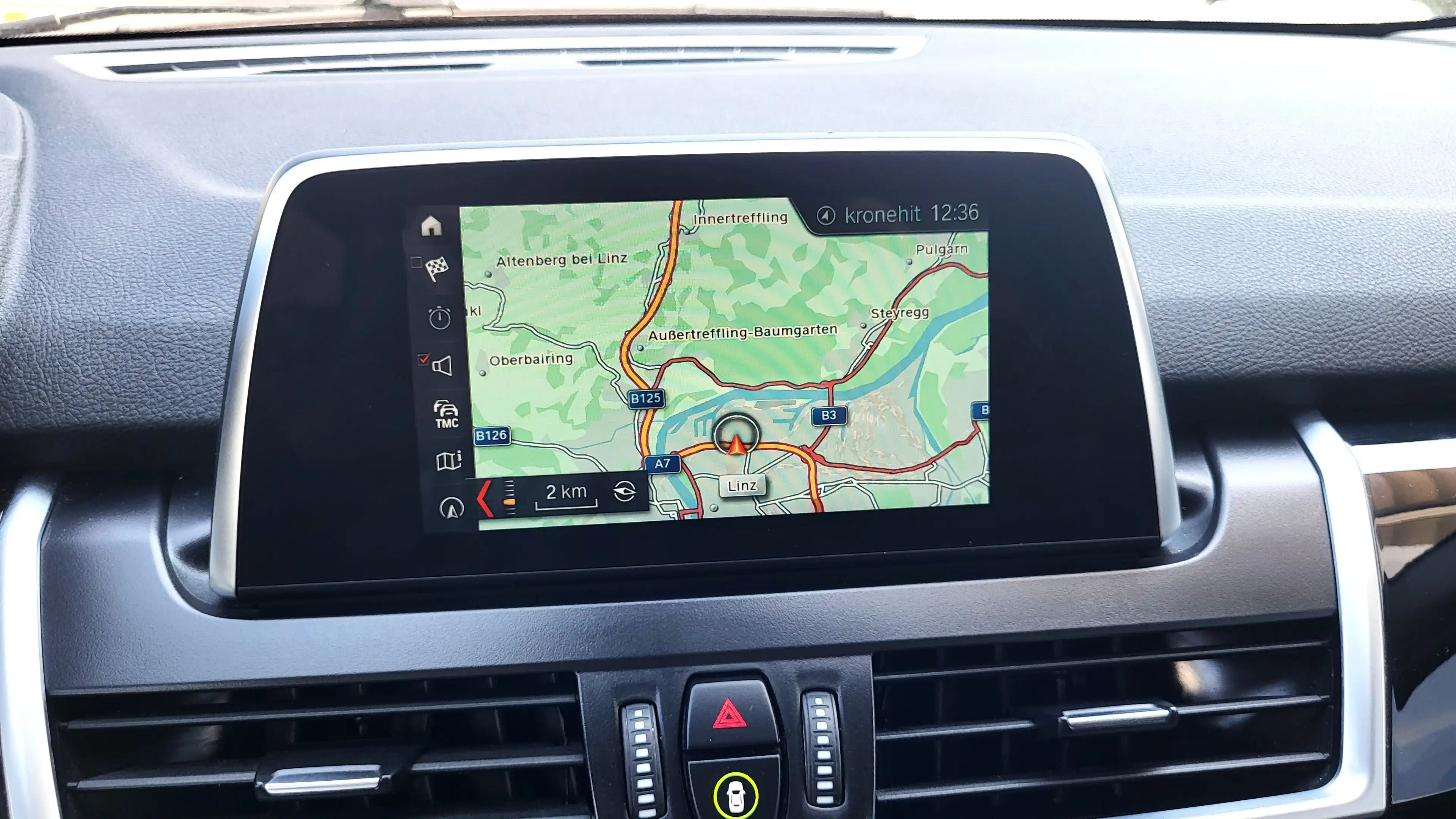 BMW 216 216d Active Tourer — photo 10