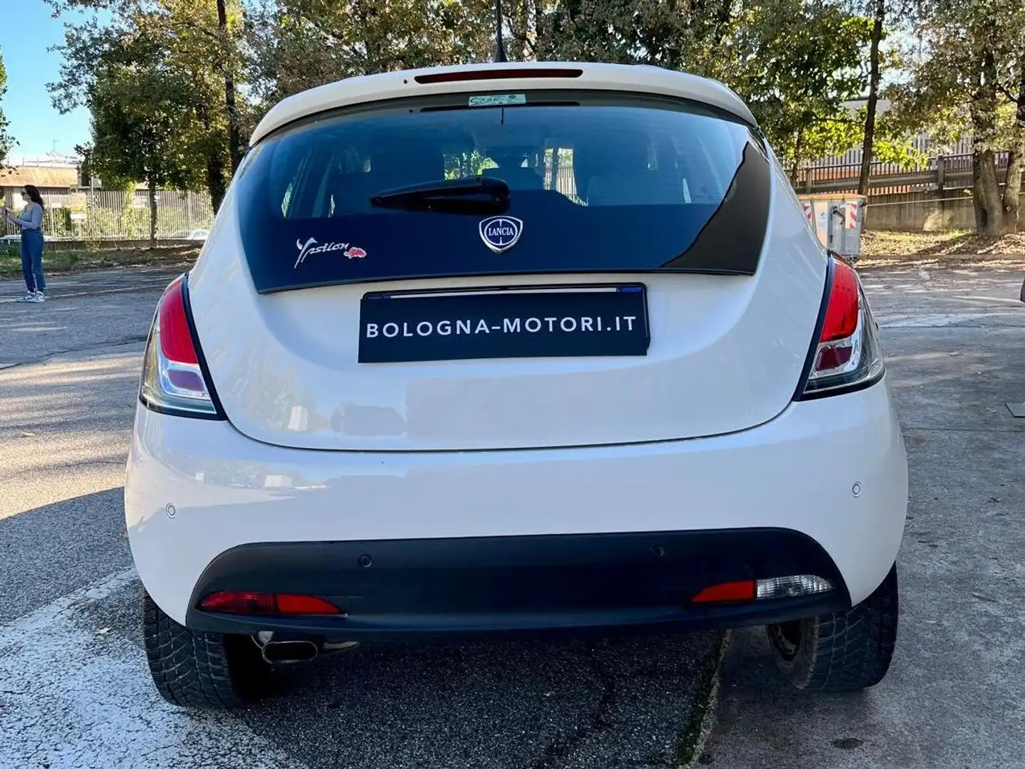 Lancia Ypsilon Blanc - 2