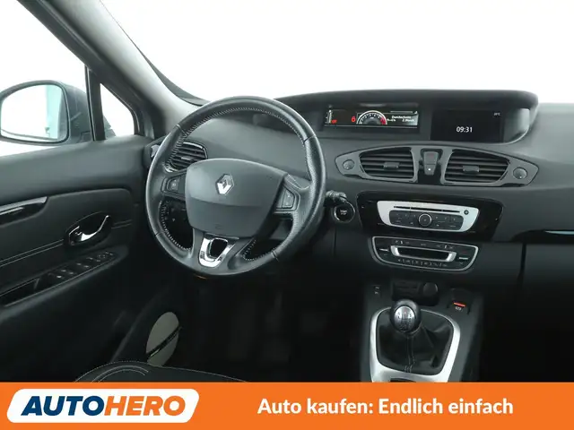 Renault Grand Scenic view 13
