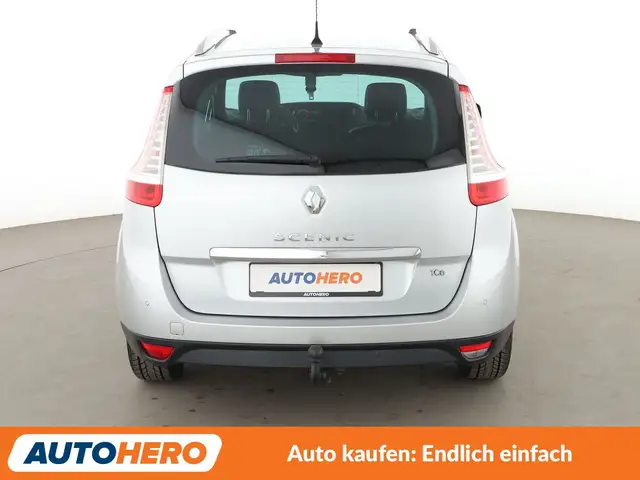 Renault Grand Scenic view 5