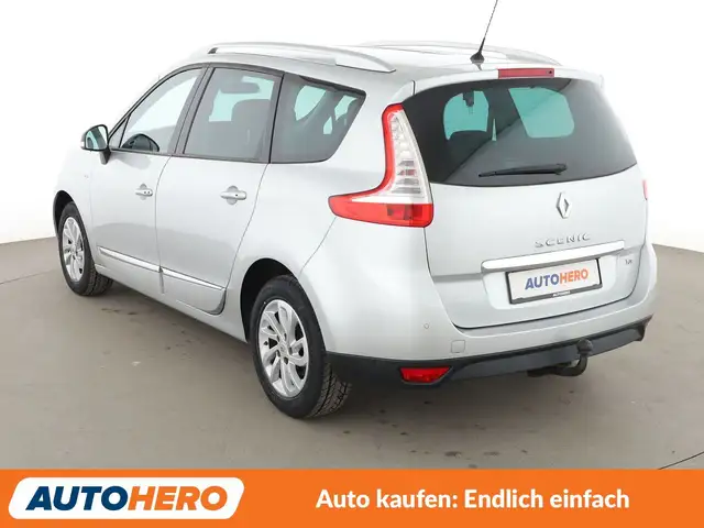 Renault Grand Scenic view 4