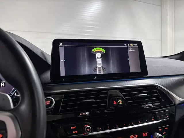 BMW 5 Series view 15