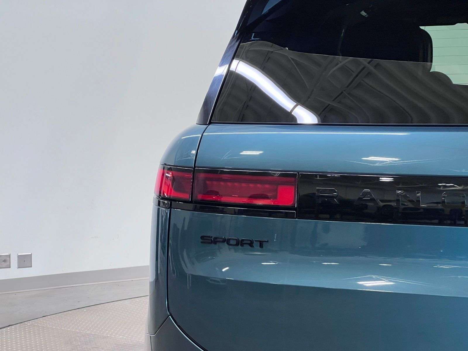 2023 Land Rover Range Rover Sport P400 DYNAMIC SE thumb 15