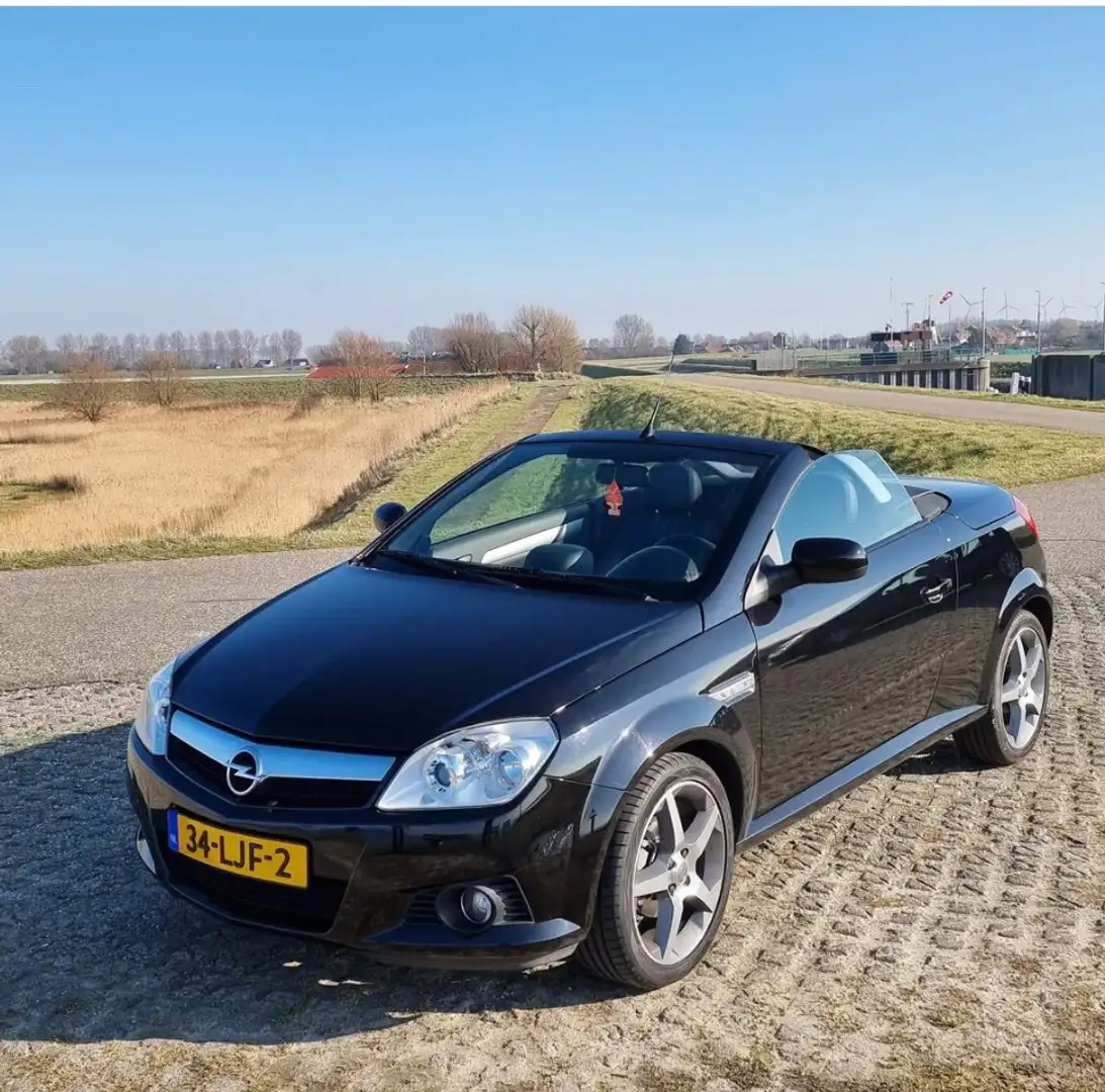 Opel Tigra 1.4-16V Rhythm Zwart - 1