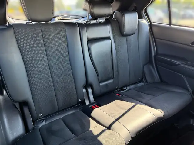 Mitsubishi Eclipse Cross view 11