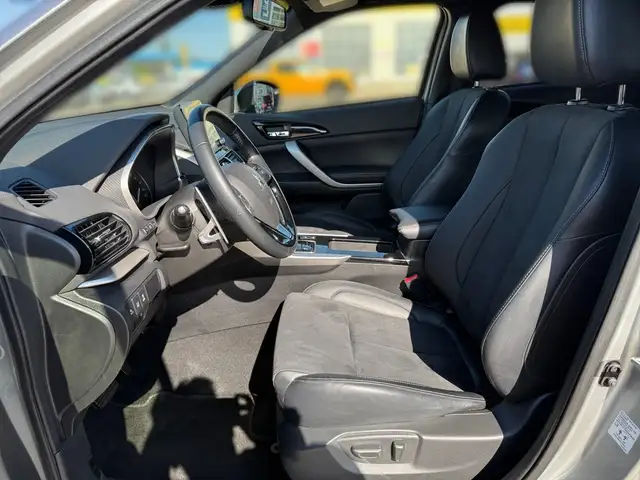 Mitsubishi Eclipse Cross view 7