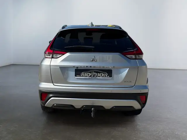 Mitsubishi Eclipse Cross view 5