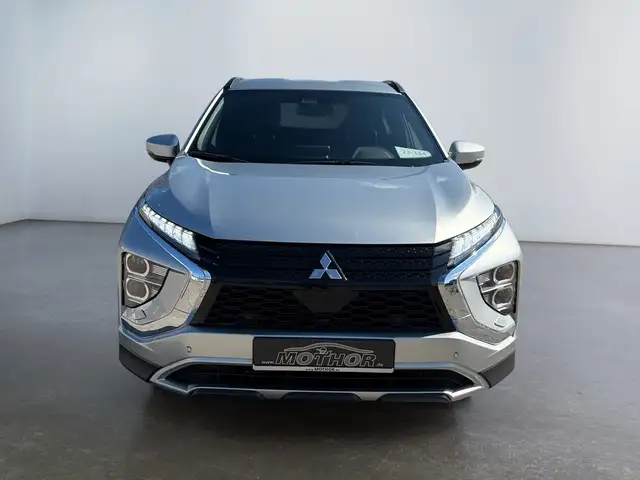 Mitsubishi Eclipse Cross view 6