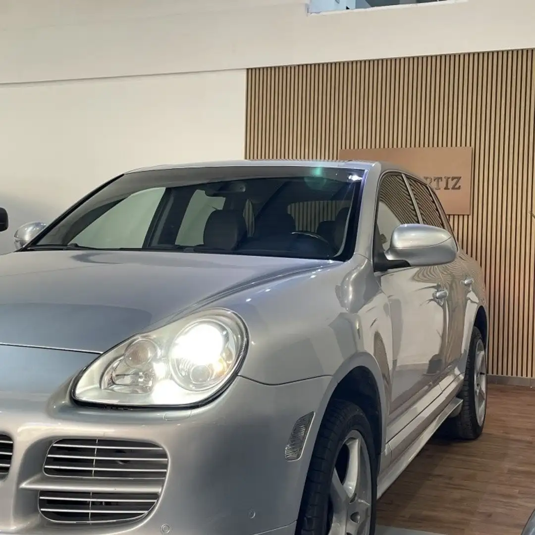 Porsche Cayenne 4.5 S Tiptronic Gri - 2
