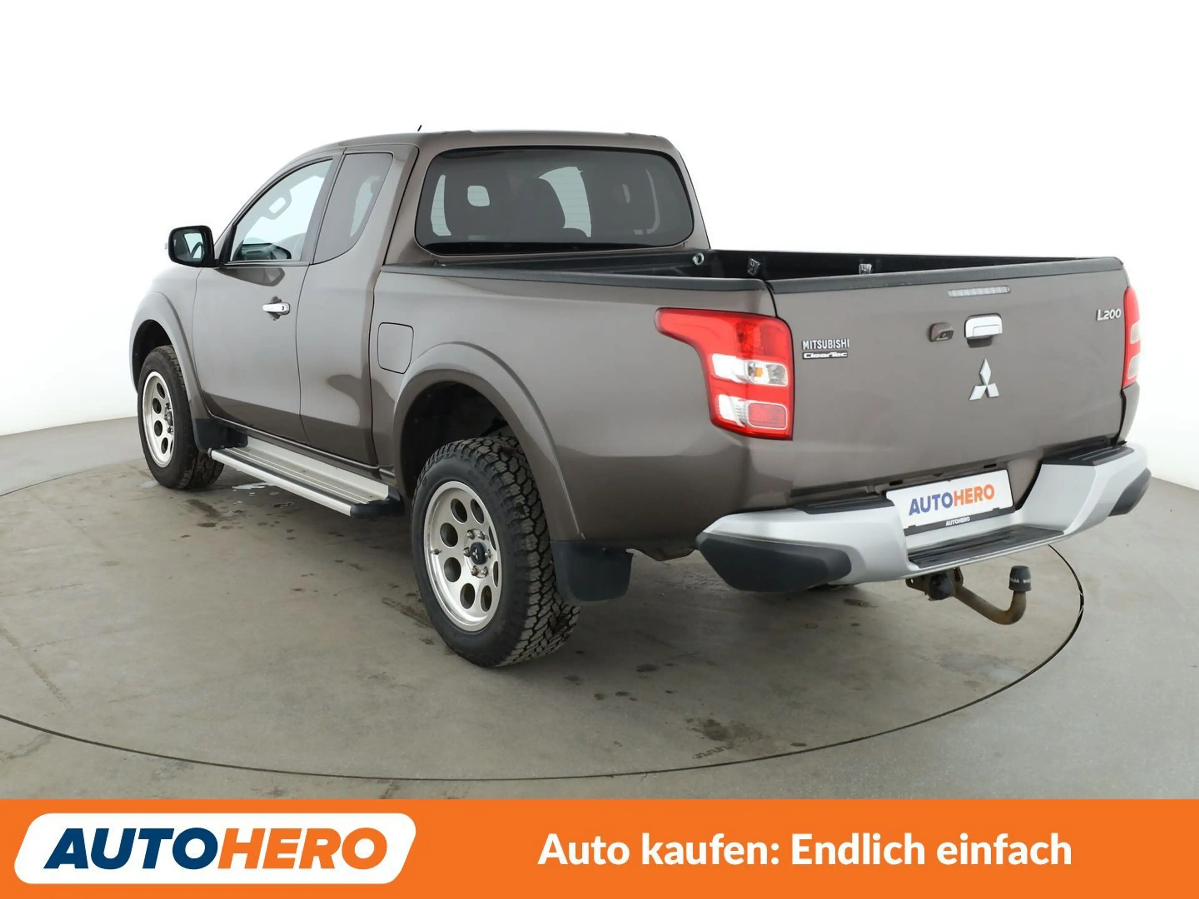 Mitsubishi L200 2.4 DI-D Plus Club Cab 4WD *TEMPO*CAM*AHK*KLIMA* — photo 4