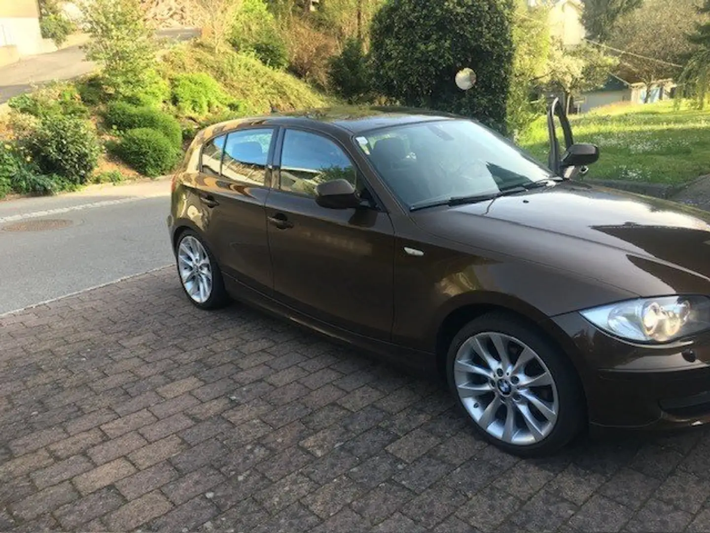 BMW 120 120d Коричневый - 2
