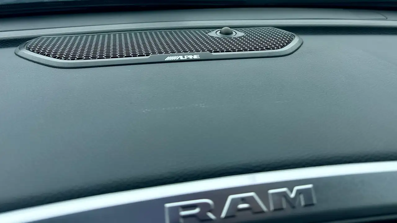 RAM 3500 снимка RAM 3500