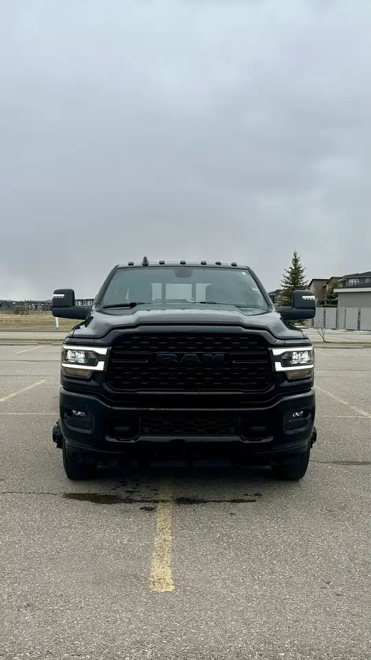 RAM 3500 снимка RAM 3500