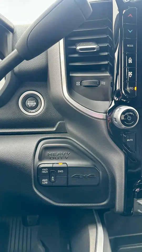 RAM 3500 снимка RAM 3500