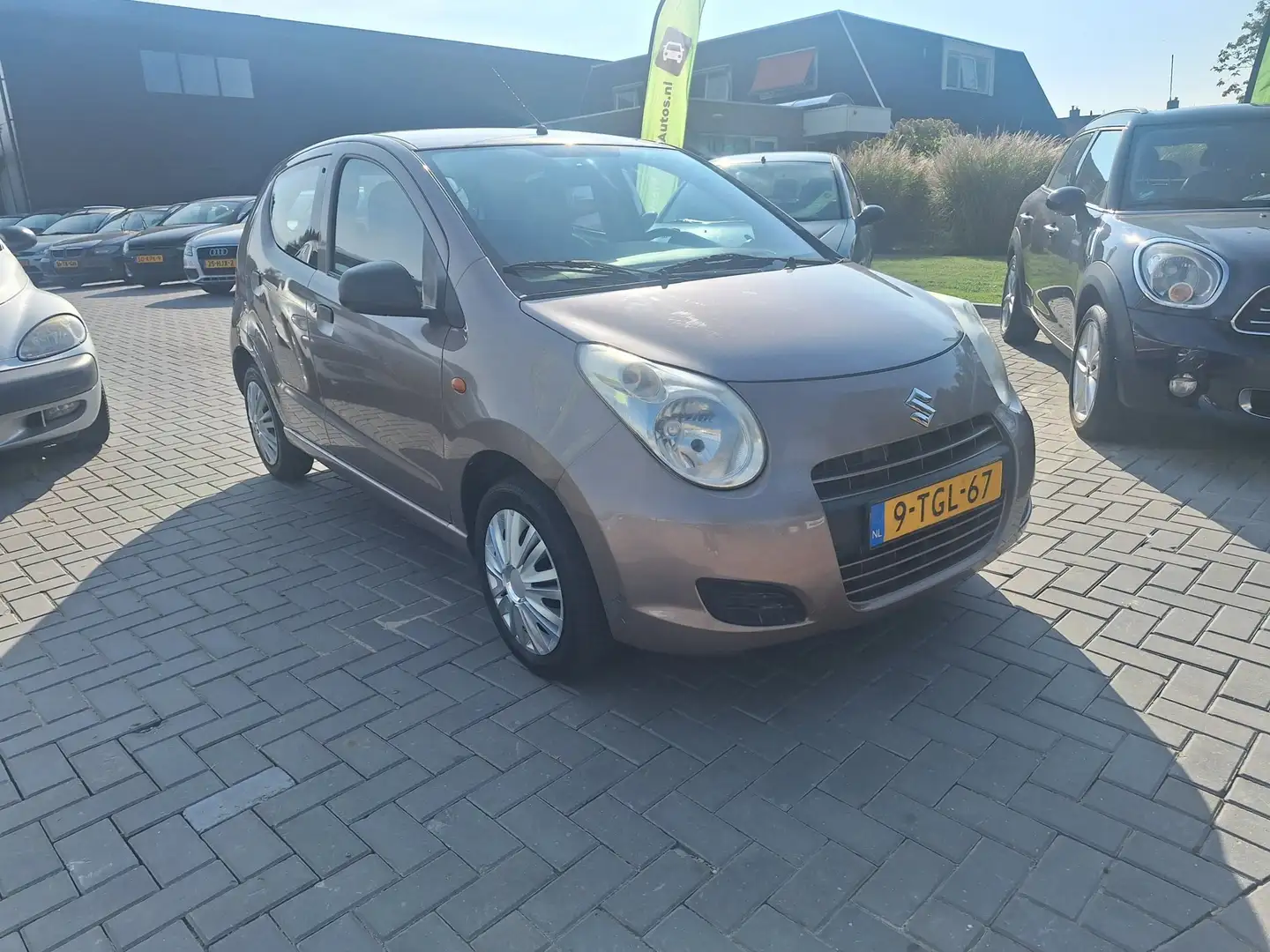Suzuki Alto 1.0 Base / Super zuinig / APK september 2027 Braun - 2