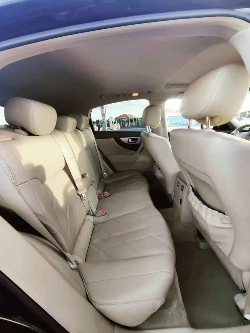 Infiniti QX70 QX70 (FX) 3.0d V6 S Aut. Black - 2