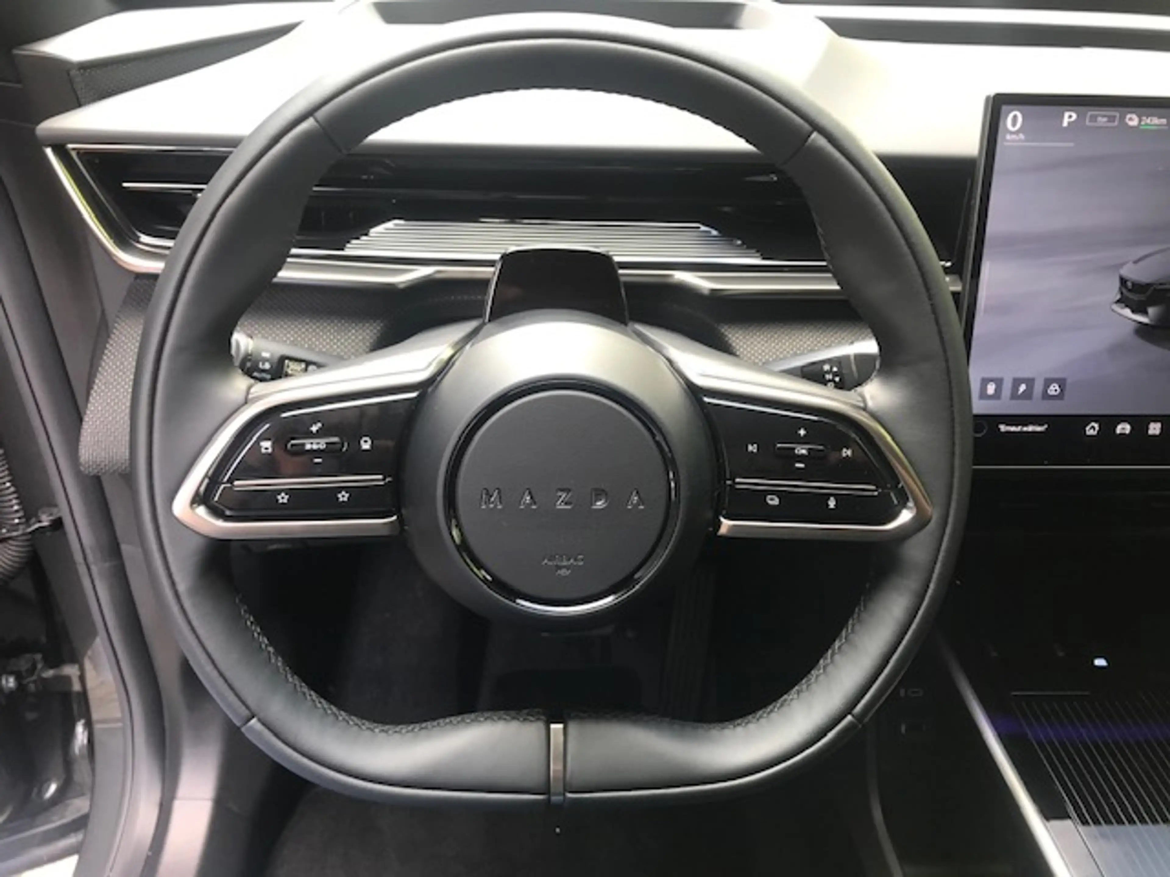 Mazda CX-6e EV 258ps Takumi BKTR PABS — photo 10