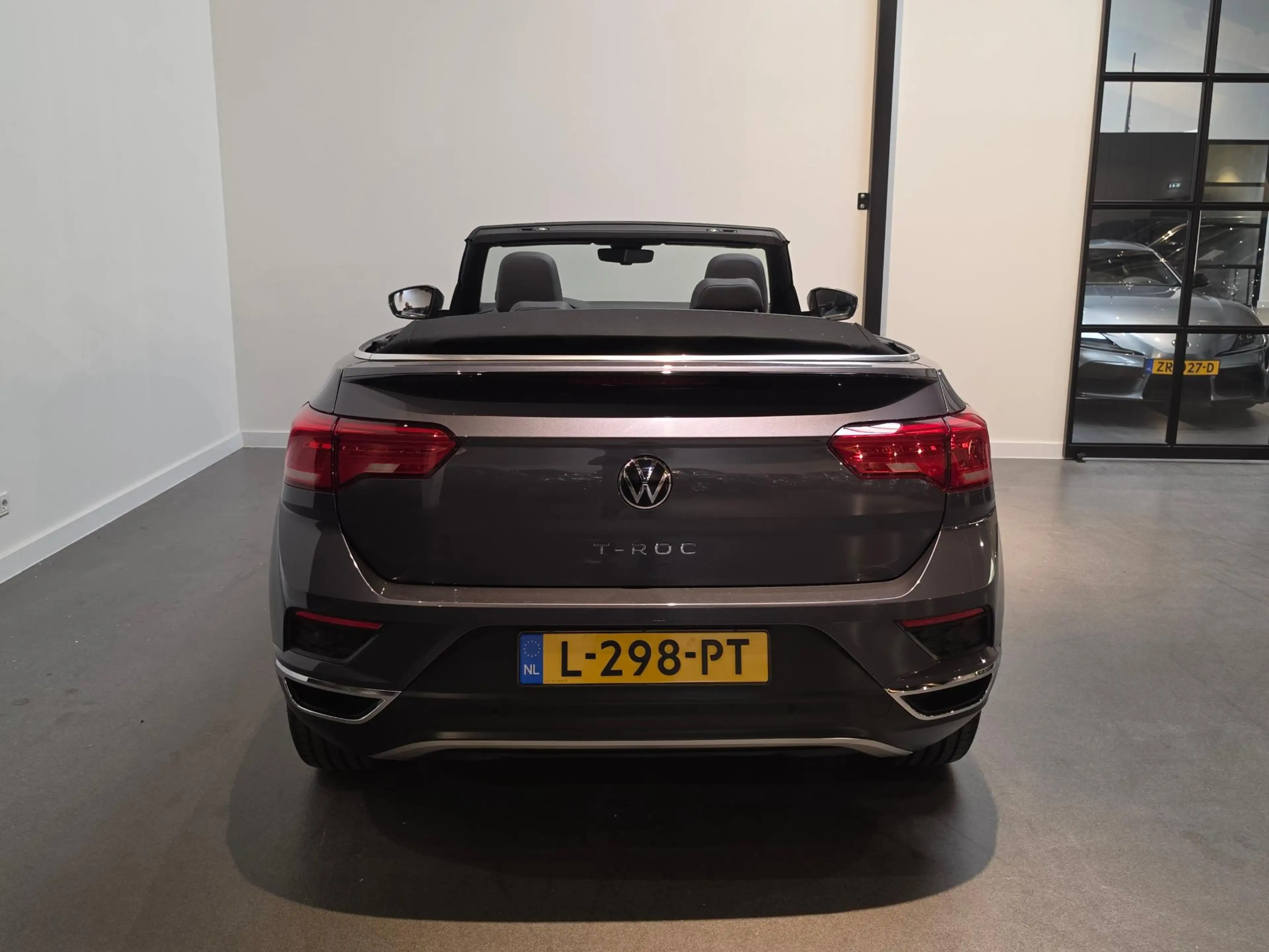 Volkswagen T-Roc Cabrio 1.5 TSI R-Line Stoel & Stuurverwarming - Ap — photo 8