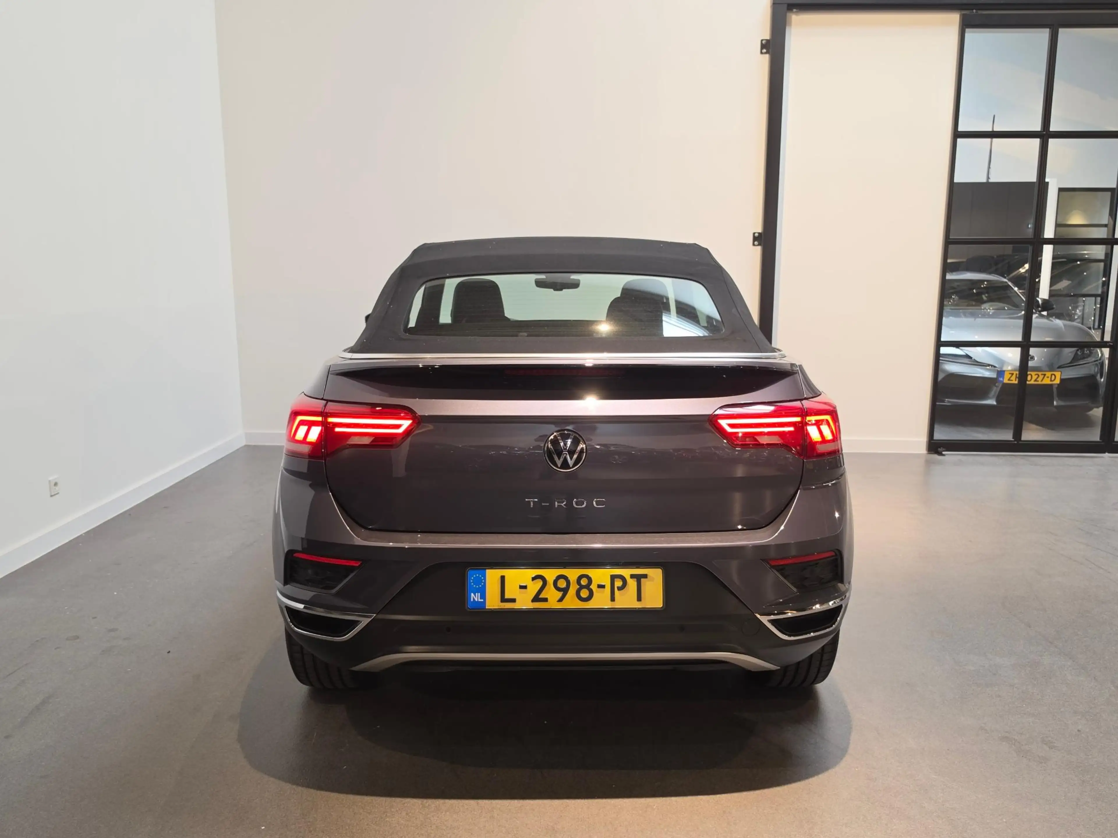 Volkswagen T-Roc Cabrio 1.5 TSI R-Line Stoel & Stuurverwarming - Ap — photo 14
