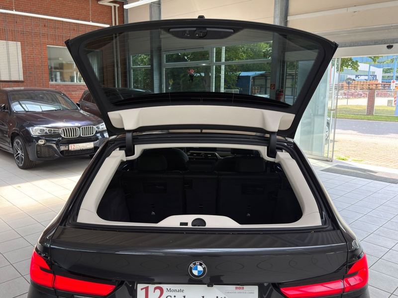 BMW 530 i Touring Luxury Line / HUD / PANO / R-Cam — photo 6