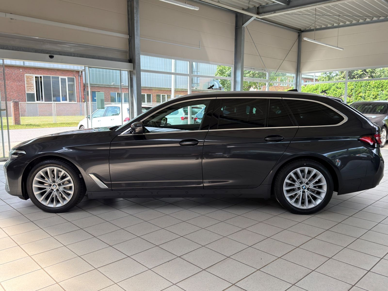 BMW 530 i Touring Luxury Line / HUD / PANO / R-Cam — photo 3