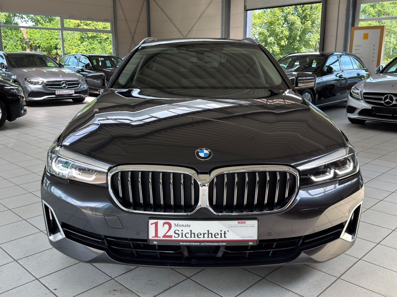BMW 530 i Touring Luxury Line / HUD / PANO / R-Cam — photo 14