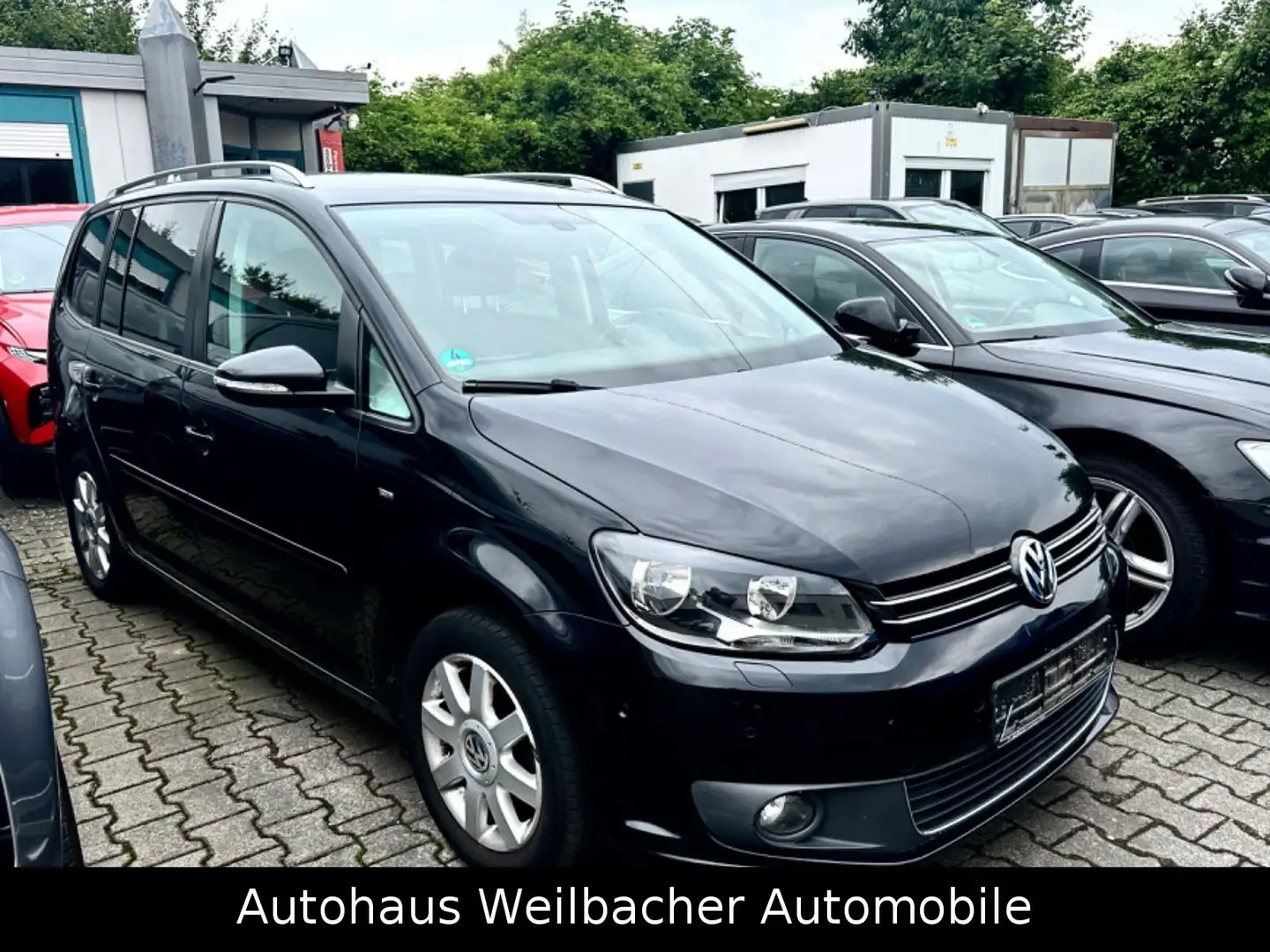 Volkswagen Touran Cup BMT * 7-Sitzer * Navi * Zwart - 2