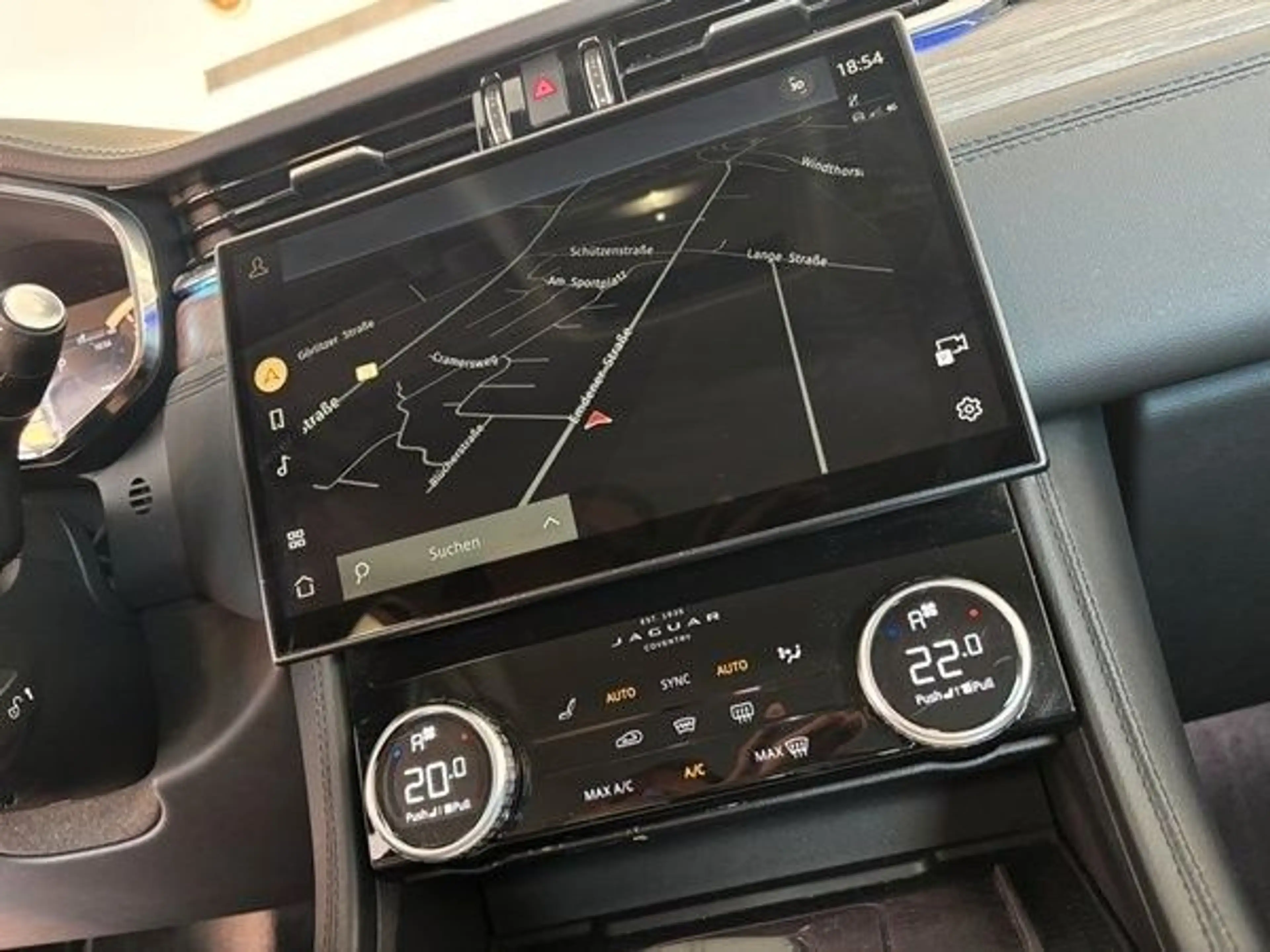 Jaguar F-Pace D200 AWD SE - AHK/LEDER/Standh./KAMERA- — photo 15