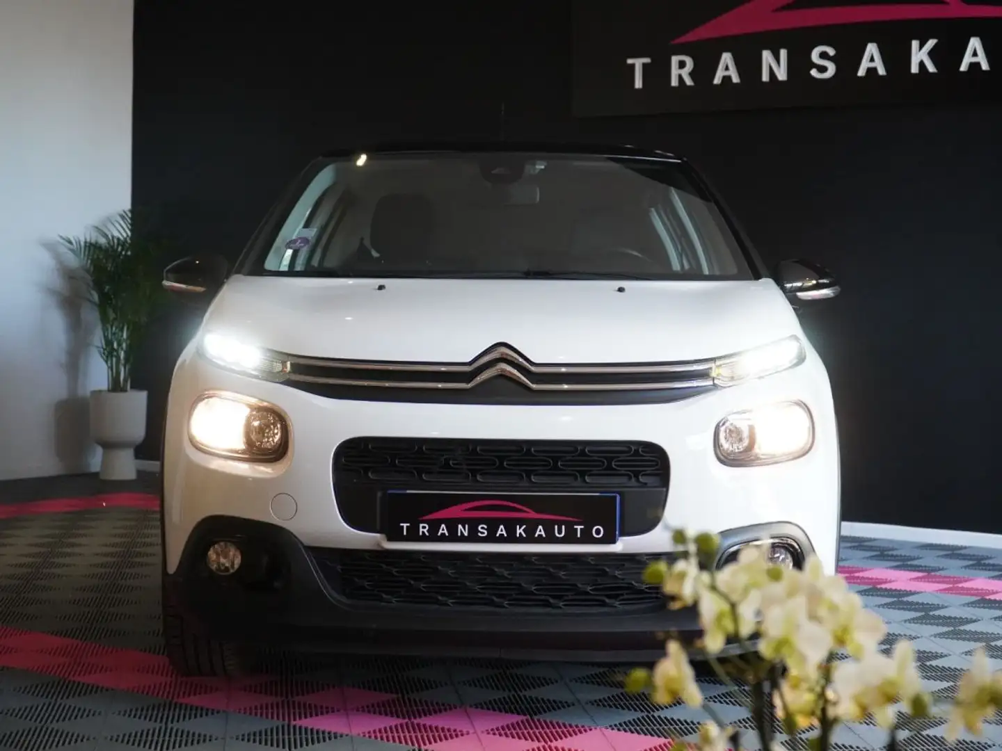 Citroen C3 PureTech 82 SS BVM5 Shine Blanco - 2